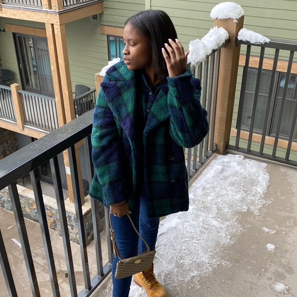 Meet your Posher, Taylor - Picture 1 of 1